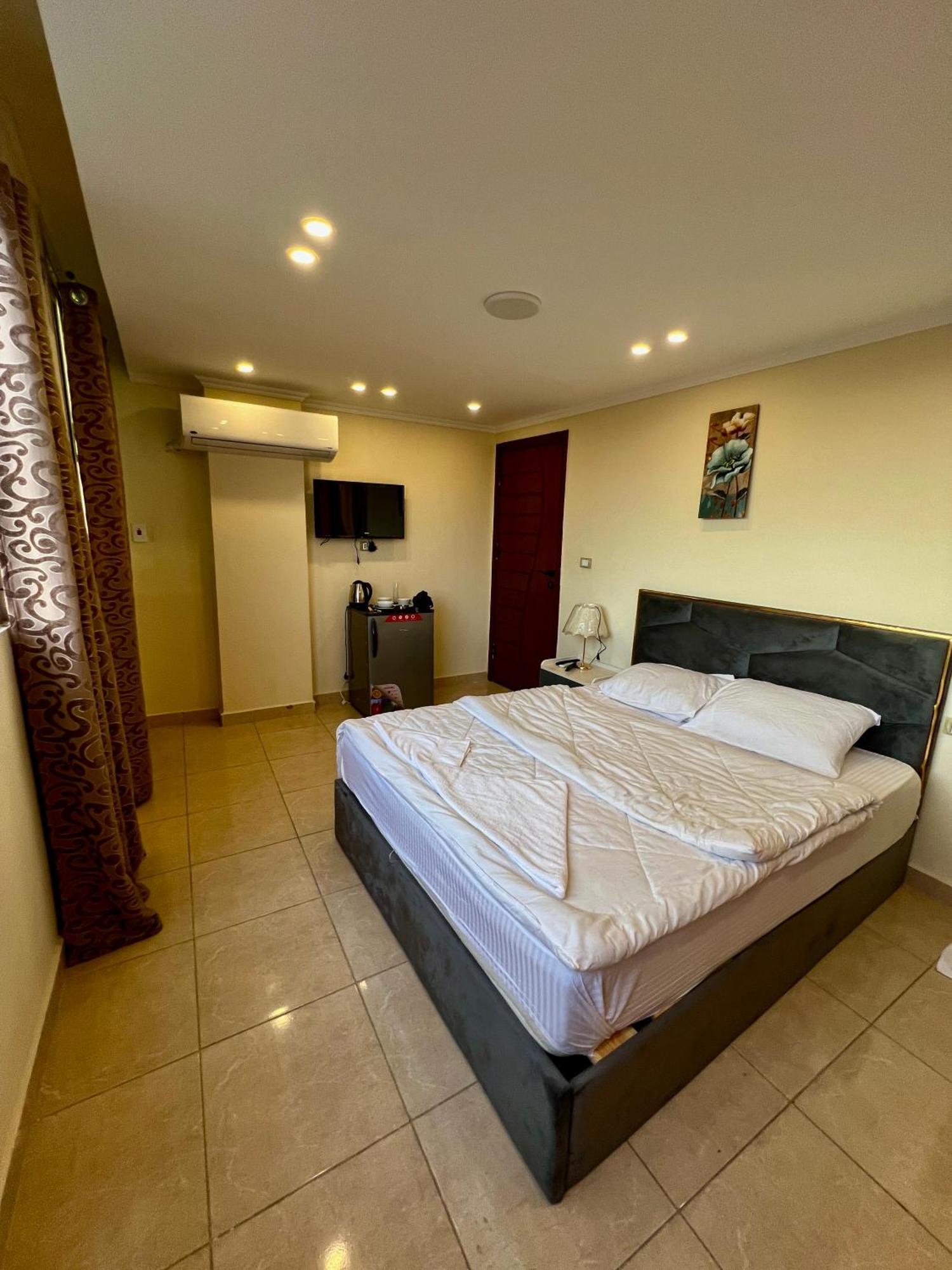 Pyramids Pride Inn Kafret el-Gabal Eksteriør billede